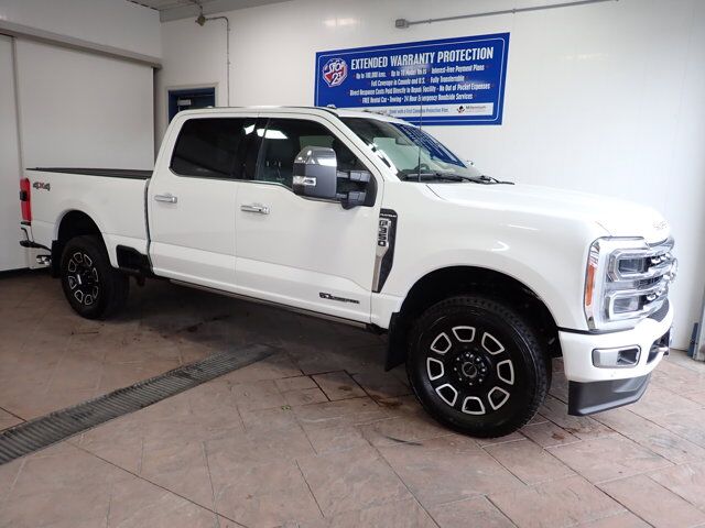 2023 Ford Super Duty F-350 SRW PLATINUM CREW *DIESEL* LEATHER NAVI Listowel ON
