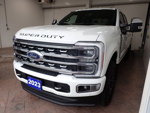 2023 Ford Super Duty F-350 SRW PLATINUM CREW *DIESEL* LEATHER NAVI Listowel ON