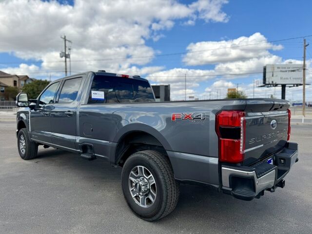 2023 Ford Super Duty F-350 SRW Platinum  TX