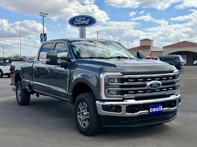 2023 Ford Super Duty F-350 SRW Platinum  TX