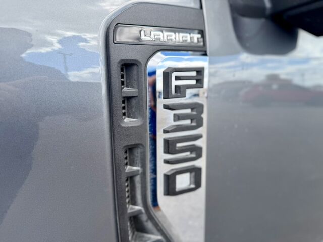2023 Ford Super Duty F-350 SRW Platinum  TX