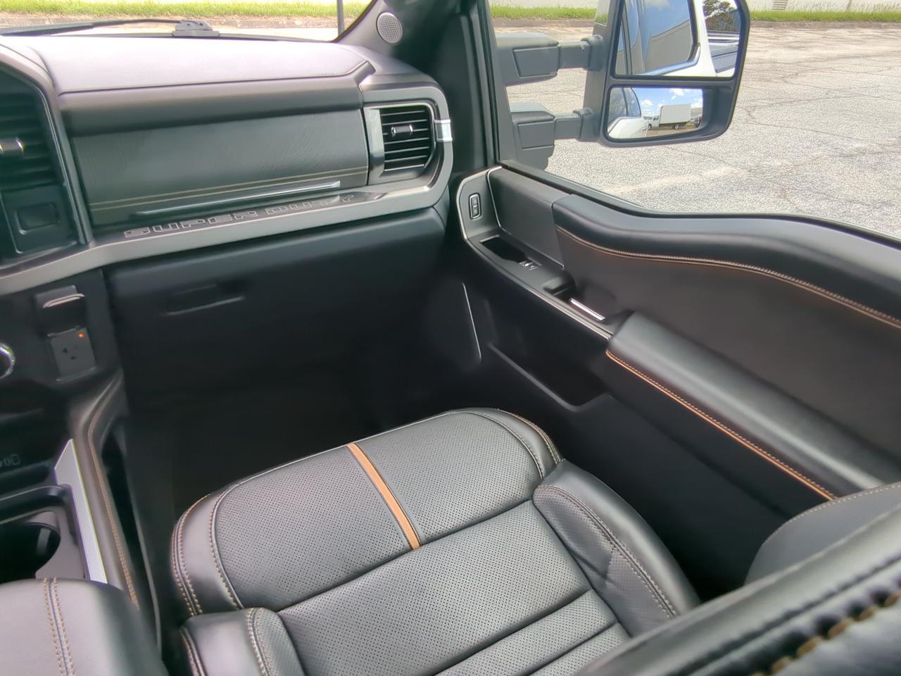 2023 Ford Super Duty F-350 SRW Platinum Appleton WI