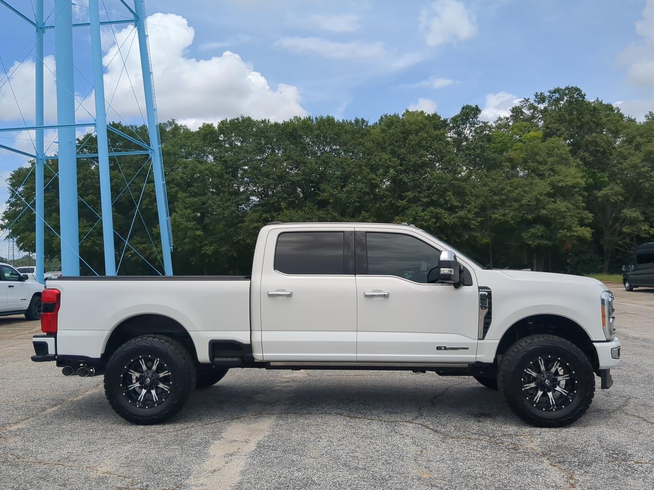 2023 Ford Super Duty F-350 SRW Platinum Appleton WI