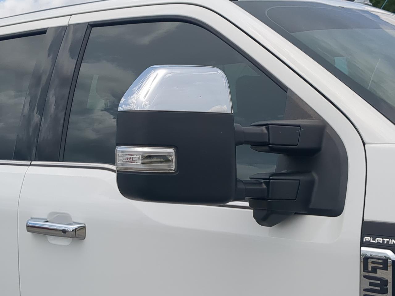 2023 Ford Super Duty F-350 SRW Platinum Appleton WI