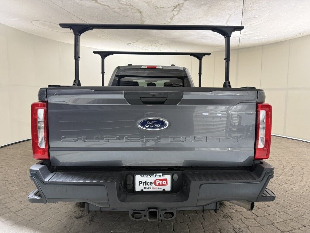 2023 Ford Super Duty F-350 SRW XL 2WD Crew Cab Long Bed Maumee OH