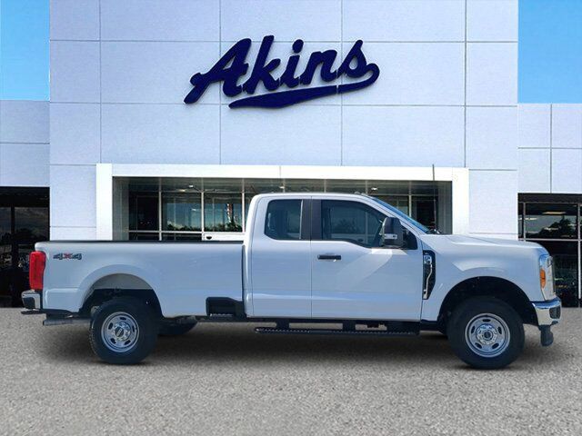 2023 Ford Super Duty F-350 SRW XL Appleton WI