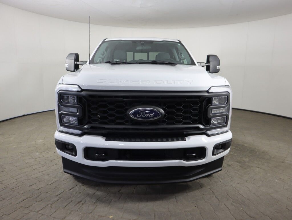 2023 Ford Super Duty F-350 STX 4WD Crew Cab Diesel w/FX4/Tow Tech Pkg Maumee OH