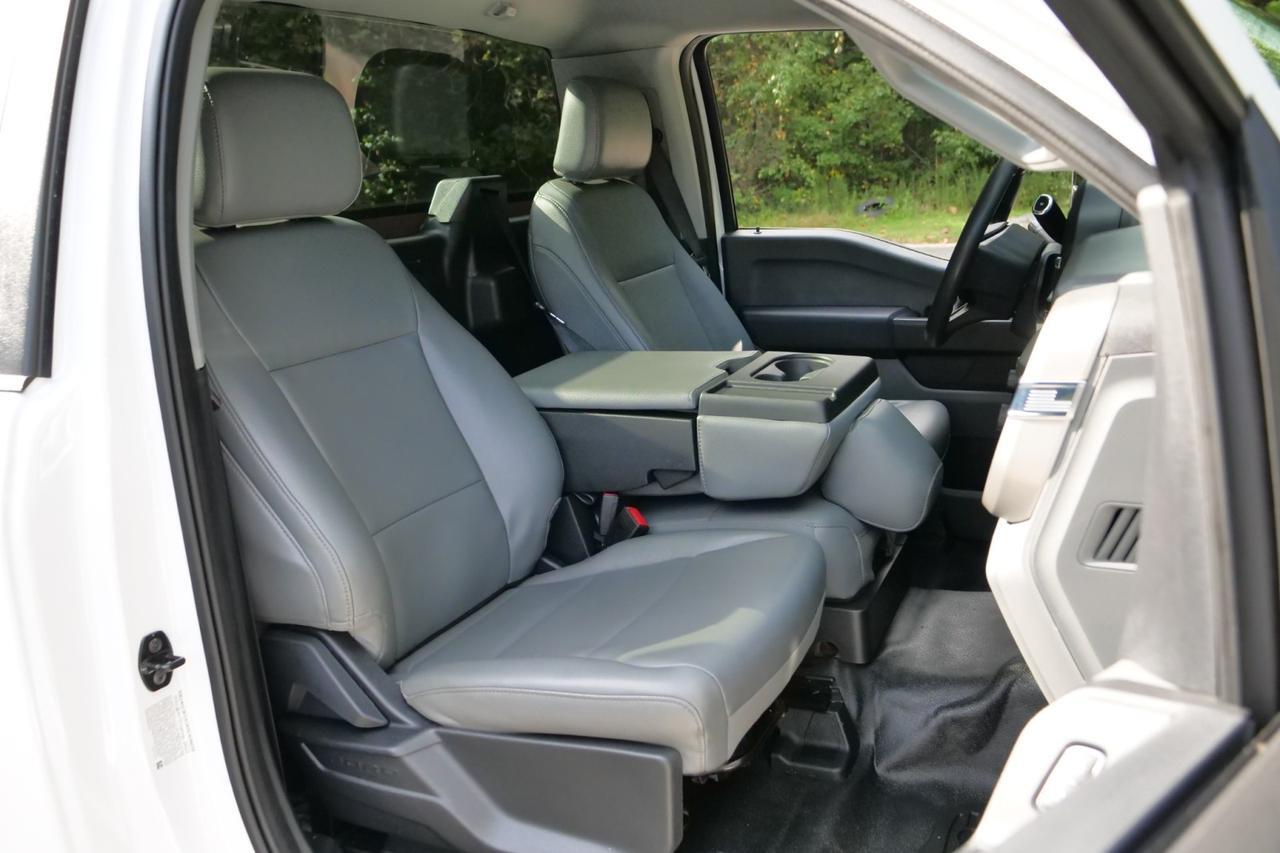 2023 Ford Super Duty F-350 XL 4X4 / 6.7L V8 Diesel / Tailgate Step! High Point NC