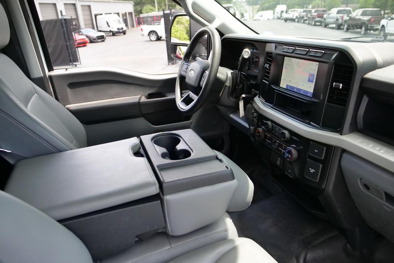 2023 Ford Super Duty F-350 XL 4X4 / 6.7L V8 Diesel / Tailgate Step! Lincolnton NC