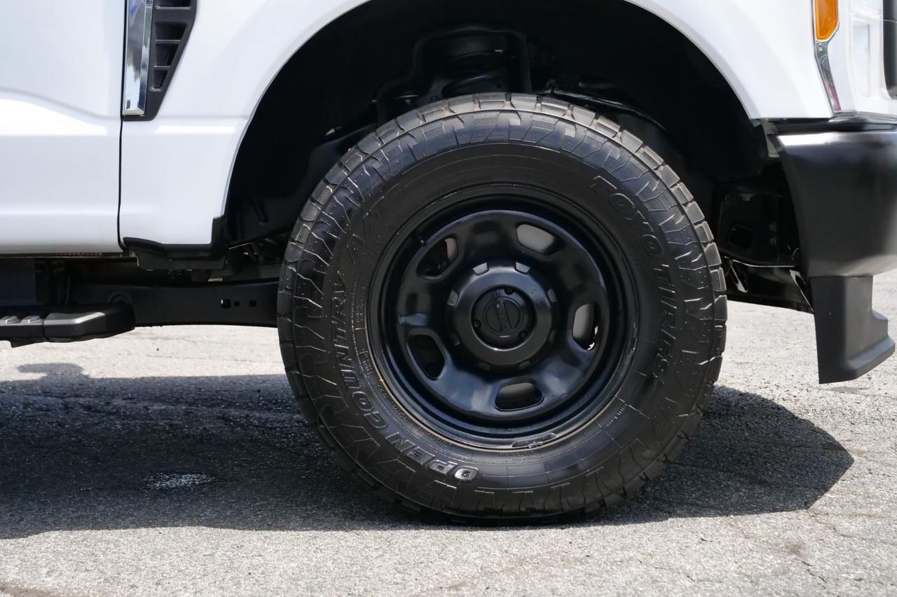 2023 Ford Super Duty F-350 XL 4X4 / 6.7L V8 Diesel / Tailgate Step! Lincolnton NC