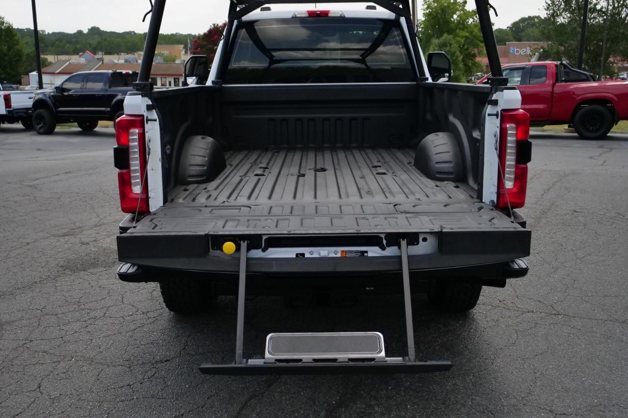2023 Ford Super Duty F-350 XL 4X4 / 6.7L V8 Diesel / Tailgate Step! Lincolnton NC