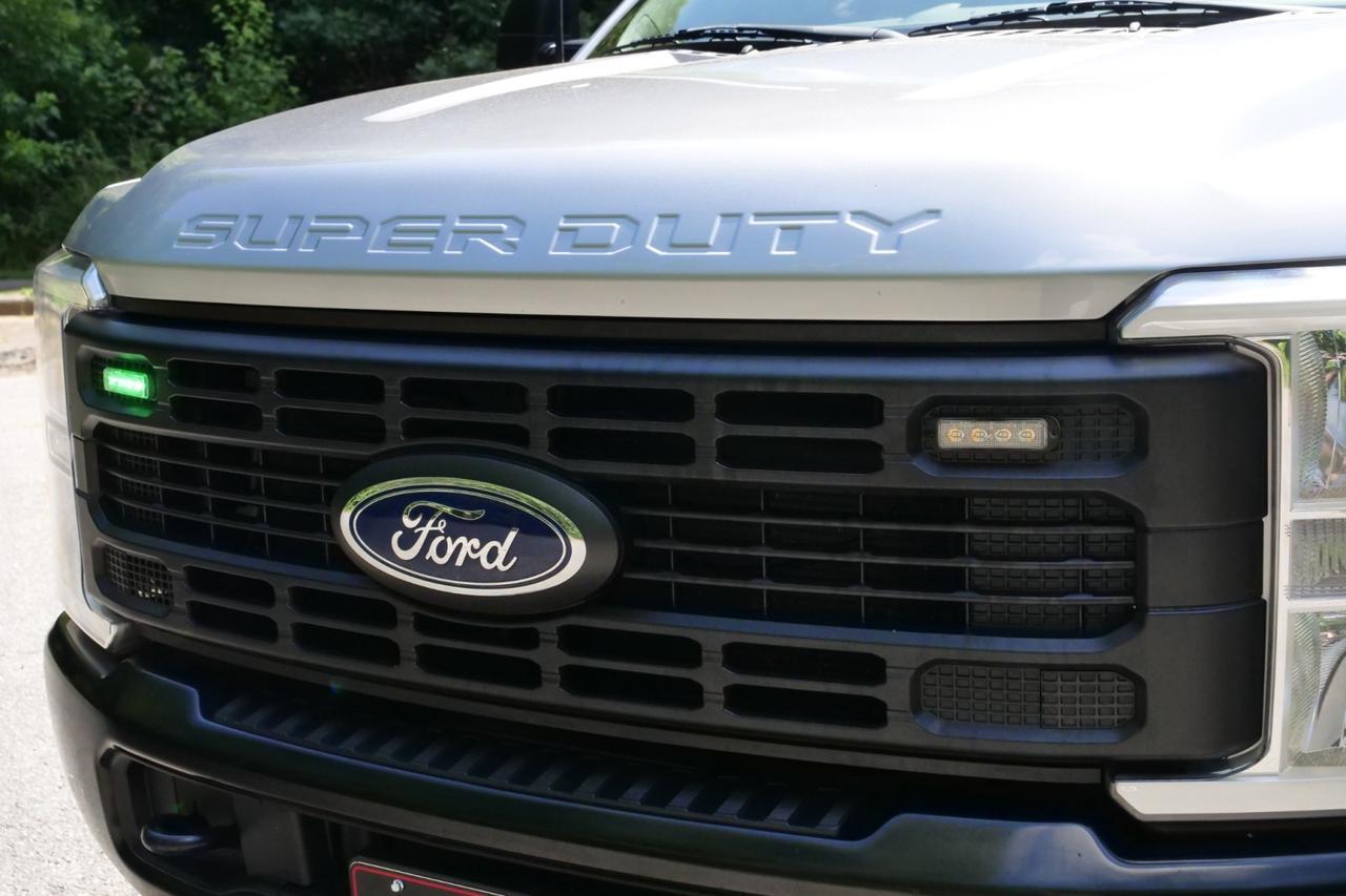 2023 Ford Super Duty F-350 XL 4X4 / PJ's Truck Body / 9FT Stake Bed / Power Lift! Lincolnton NC