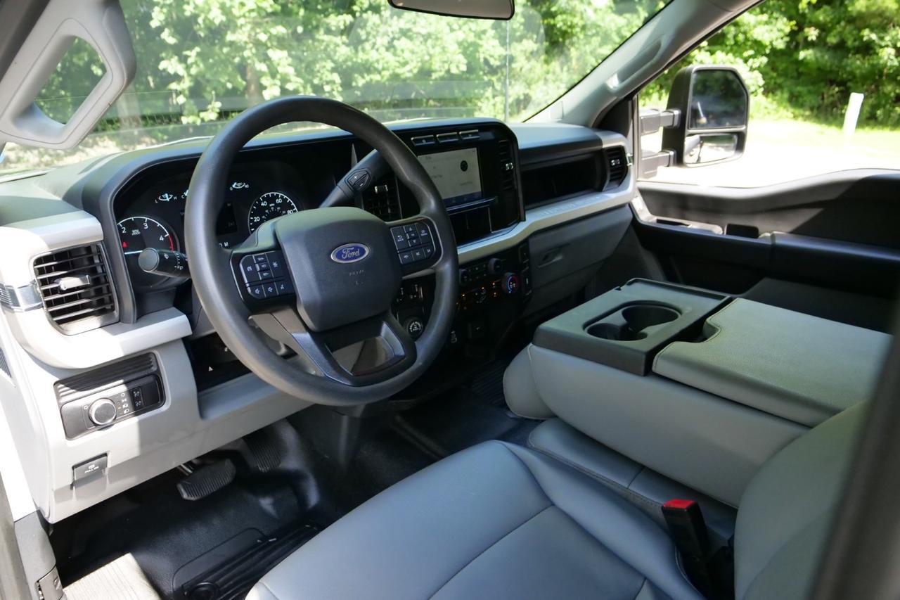 2023 Ford Super Duty F-350 XL 4X4 / PJ's Truck Body / 9FT Stake Bed / Power Lift! Lincolnton NC