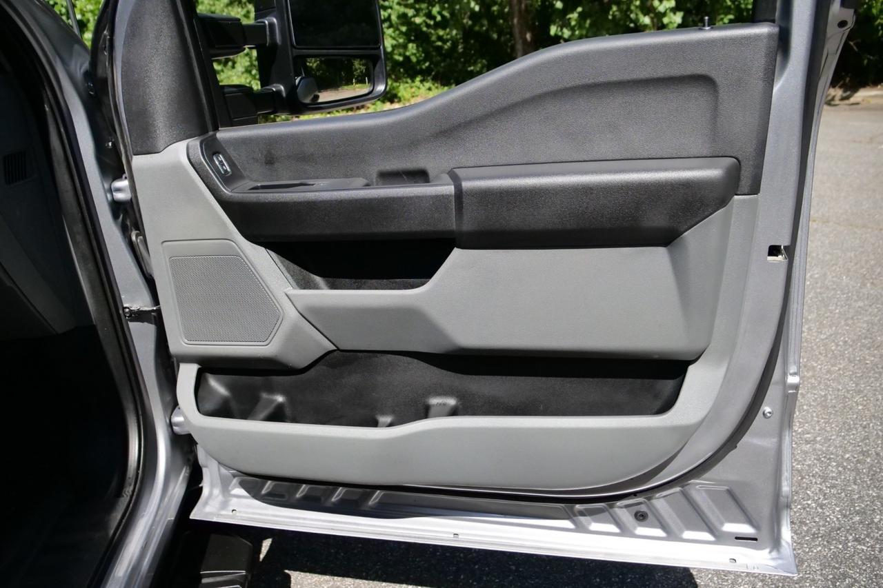 2023 Ford Super Duty F-350 XL 4X4 / PJ's Truck Body / 9FT Stake Bed / Power Lift! Lincolnton NC