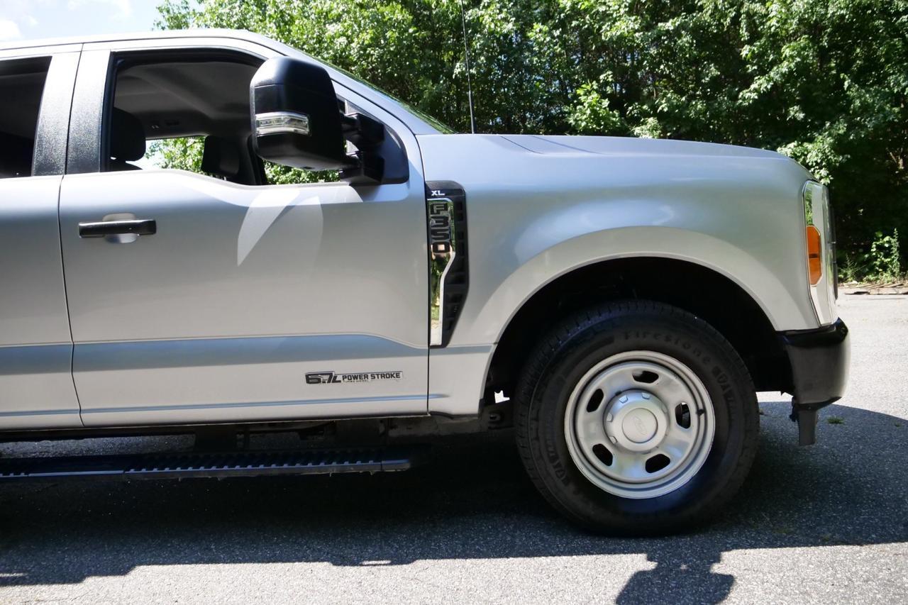 2023 Ford Super Duty F-350 XL 4X4 / PJ's Truck Body / 9FT Stake Bed / Power Lift! Lincolnton NC