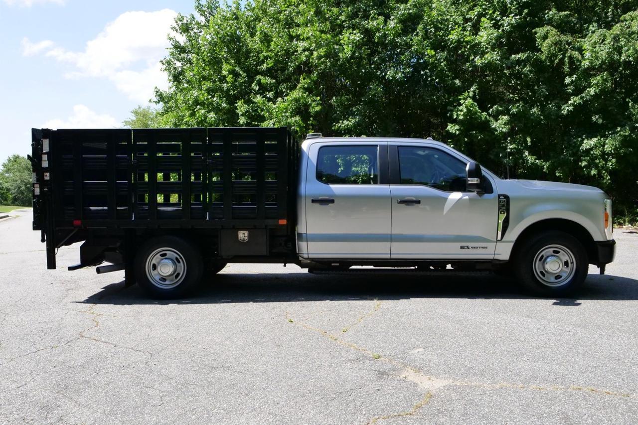 2023 Ford Super Duty F-350 XL 4X4 / PJ's Truck Body / 9FT Stake Bed / Power Lift! Lincolnton NC