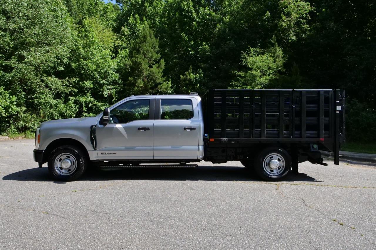 2023 Ford Super Duty F-350 XL 4X4 / PJ's Truck Body / 9FT Stake Bed / Power Lift! Lincolnton NC