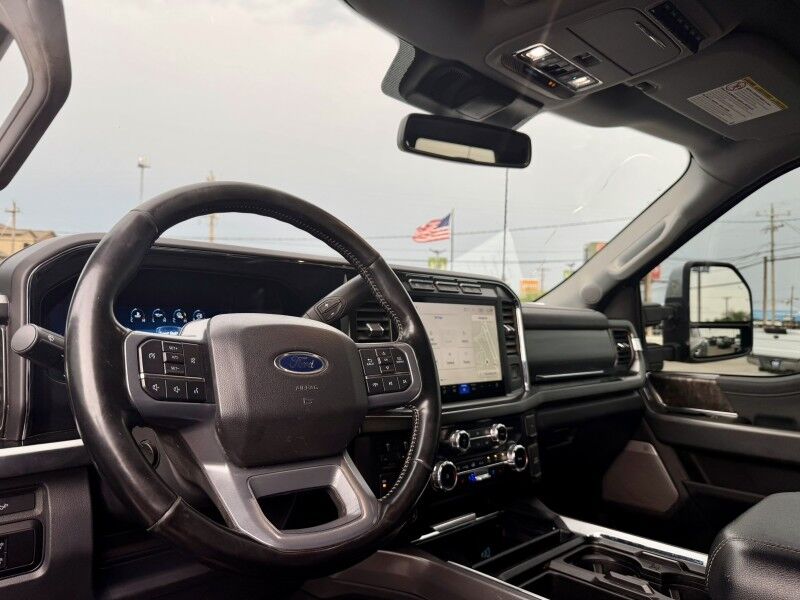 2023 Ford Super Duty F-450 DRW LARIAT Del Rio TX