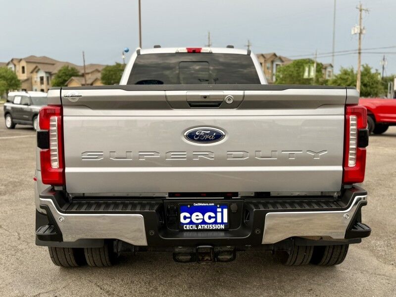 2023 Ford Super Duty F-450 DRW LARIAT Del Rio TX
