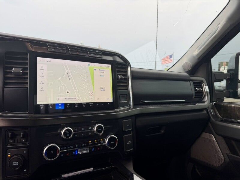 2023 Ford Super Duty F-450 DRW LARIAT Del Rio TX