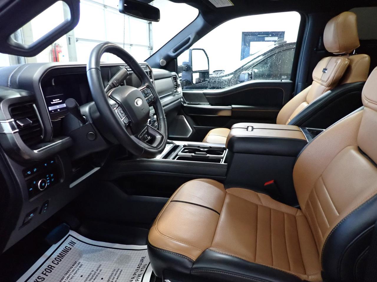 2023 Ford Super Duty F-450 DRW PLATINUM CREW DRW LEATHER DULY SUNROOF 4WD *DIESEL* Listowel ON