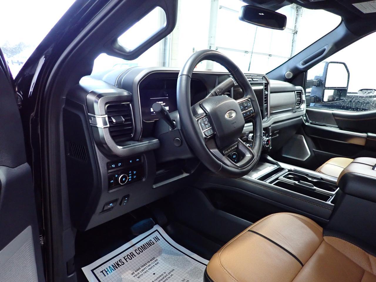 2023 Ford Super Duty F-450 DRW PLATINUM CREW DRW LEATHER DULY SUNROOF 4WD *DIESEL* Listowel ON