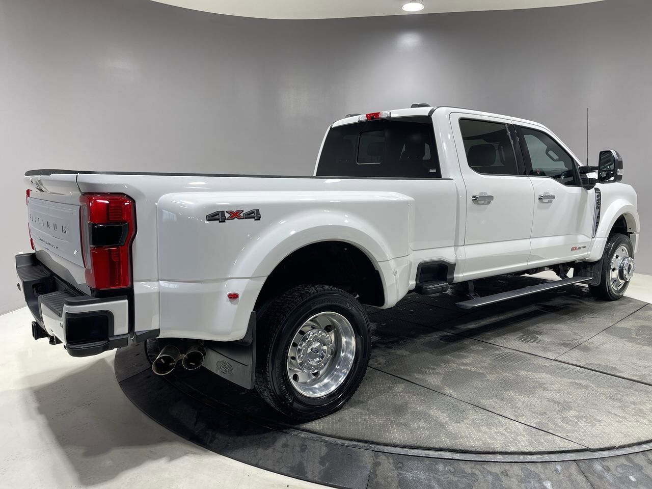 2023 Ford Super Duty F-450 DRW Platinum Sherwood Park AB