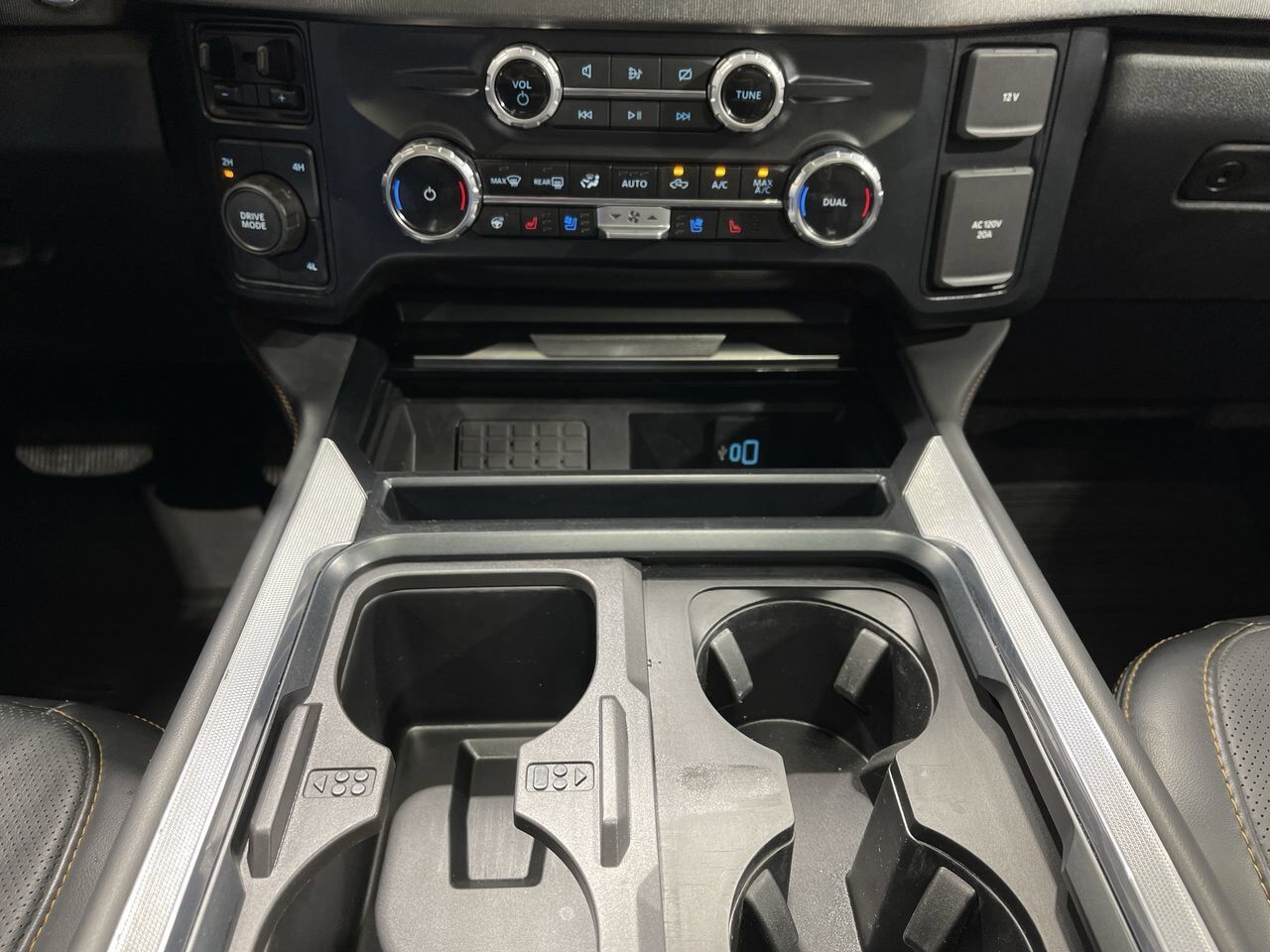 2023 Ford Super Duty F-450 DRW Platinum Sherwood Park AB