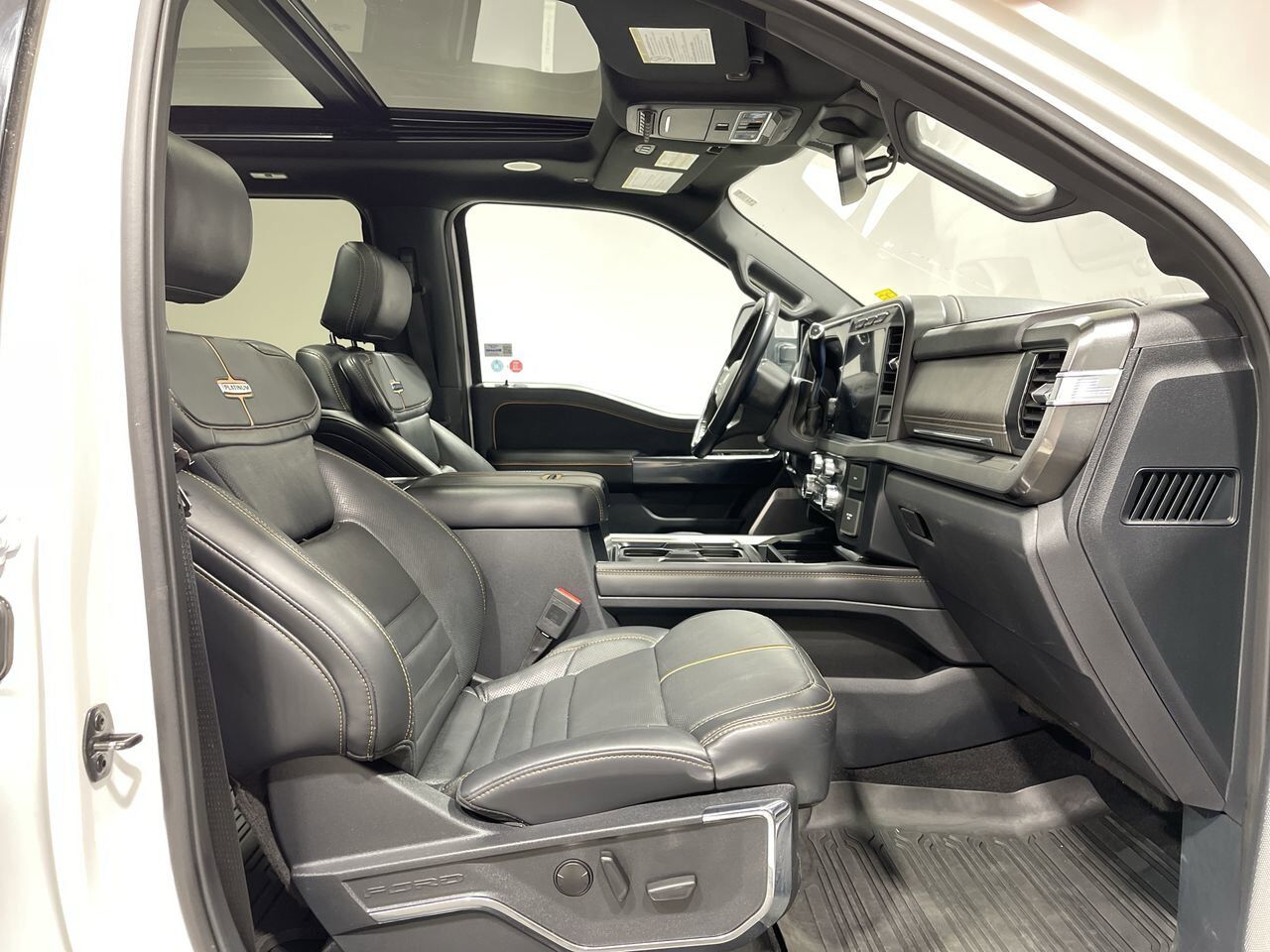 2023 Ford Super Duty F-450 DRW Platinum Sherwood Park AB