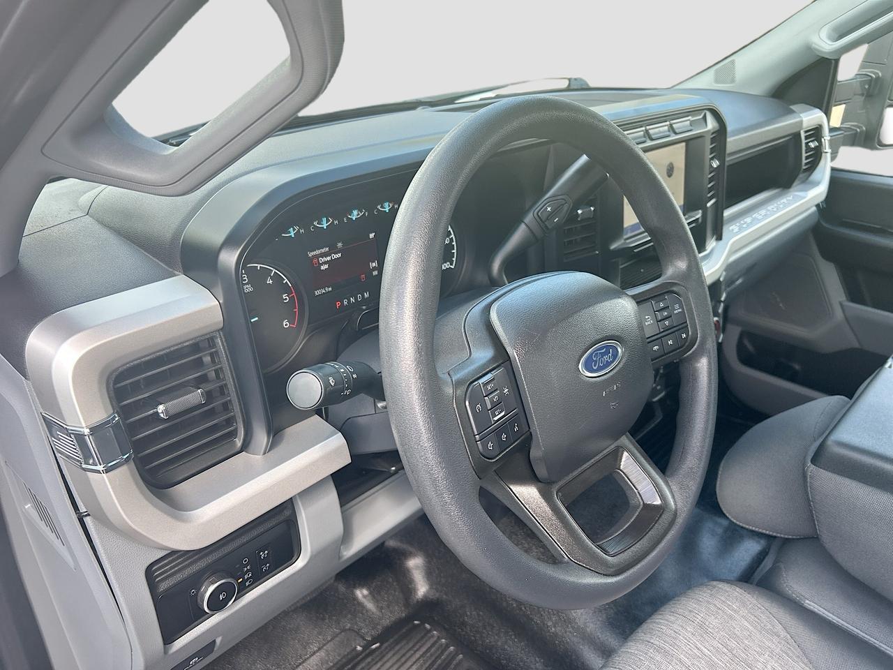 2023 Ford Super Duty F-450 DRW XL 2WD Reg Cab CA Venice FL