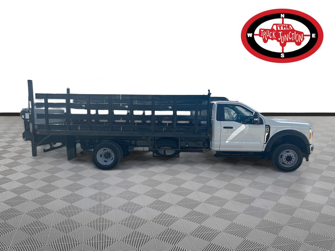 2023 Ford Super Duty F-450 DRW XL 2WD Reg Cab CA Venice FL