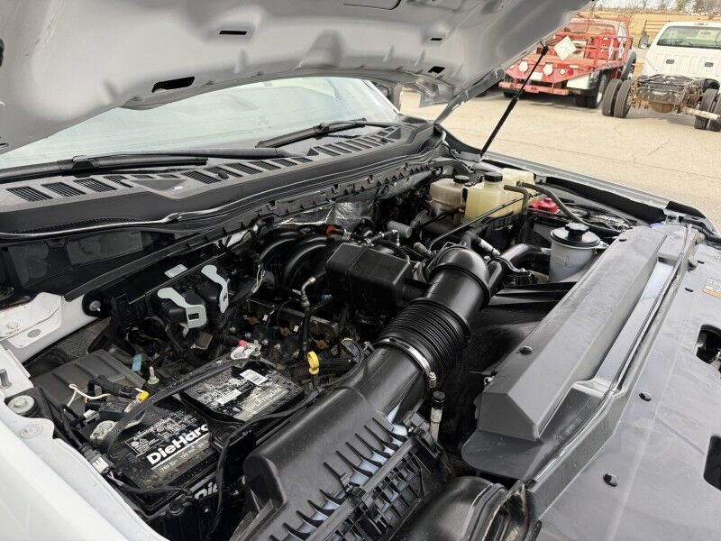 2023 Ford Super Duty F-550 7.3L V8 4x4 Flatbed XL Collinsville OK