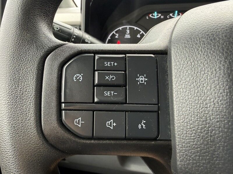 2023 Ford Super Duty F-550 7.3L V8 4x4 Flatbed XL Collinsville OK