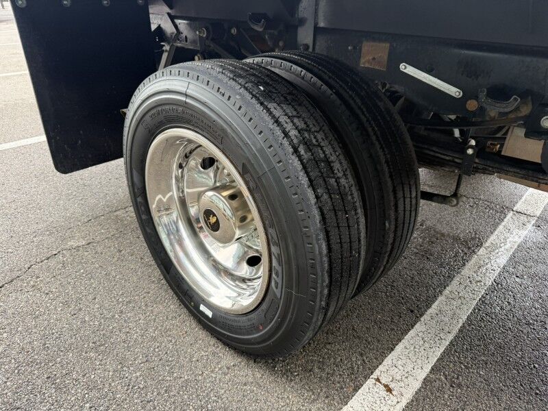 2023 Ford Super Duty F-550 7.3L V8 4x4 Flatbed XL Collinsville OK