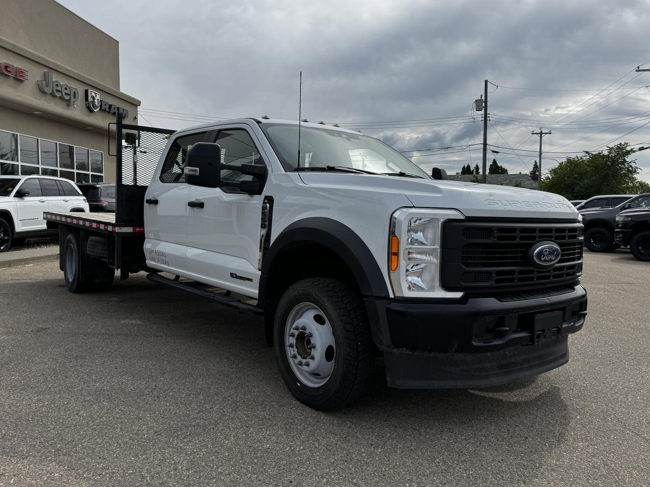 2023 Ford Super Duty F-550 DRW Chassis-Cab 4WD Truck | V8 Diesel | MyKey | Towing Pkg | 5th Wheel Htich Redwater AB