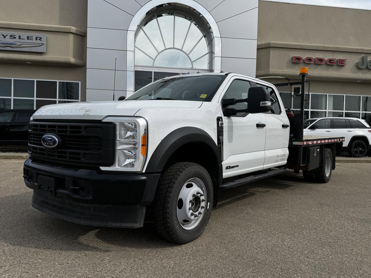 2023 Ford Super Duty F-550 DRW Chassis-Cab 4WD Truck | V8 Diesel | MyKey | Towing Pkg | 5th Wheel Htich Redwater AB