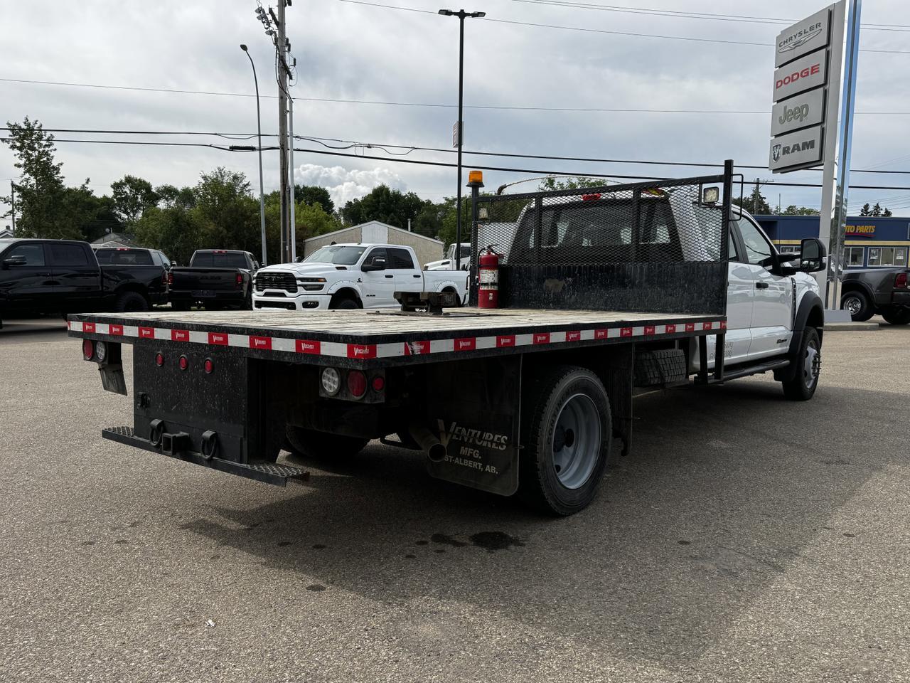 2023 Ford Super Duty F-550 DRW Chassis-Cab 4WD Truck | V8 Diesel | MyKey | Towing Pkg | 5th Wheel Htich Redwater AB