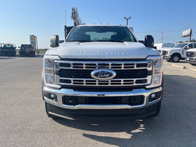 2023 Ford Super Duty F-600 DRW Crane Truck XL New Braunfels TX