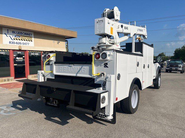 2023 Ford Super Duty F-600 DRW Crane Truck XL New Braunfels TX