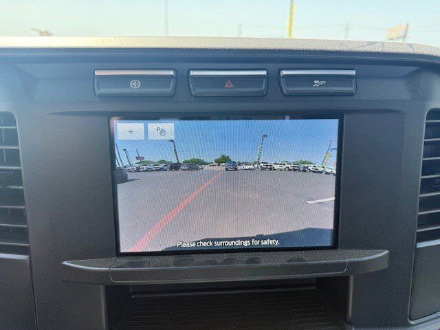 2023 Ford Super Duty F-600 DRW Flatbed XL New Braunfels TX