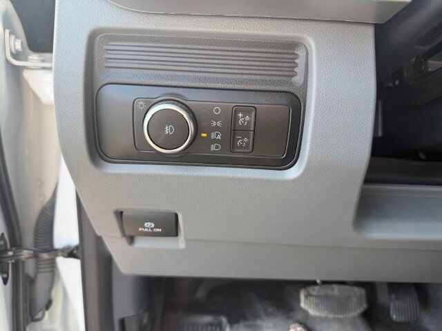 2023 Ford Super Duty F-600 DRW Flatbed XL New Braunfels TX