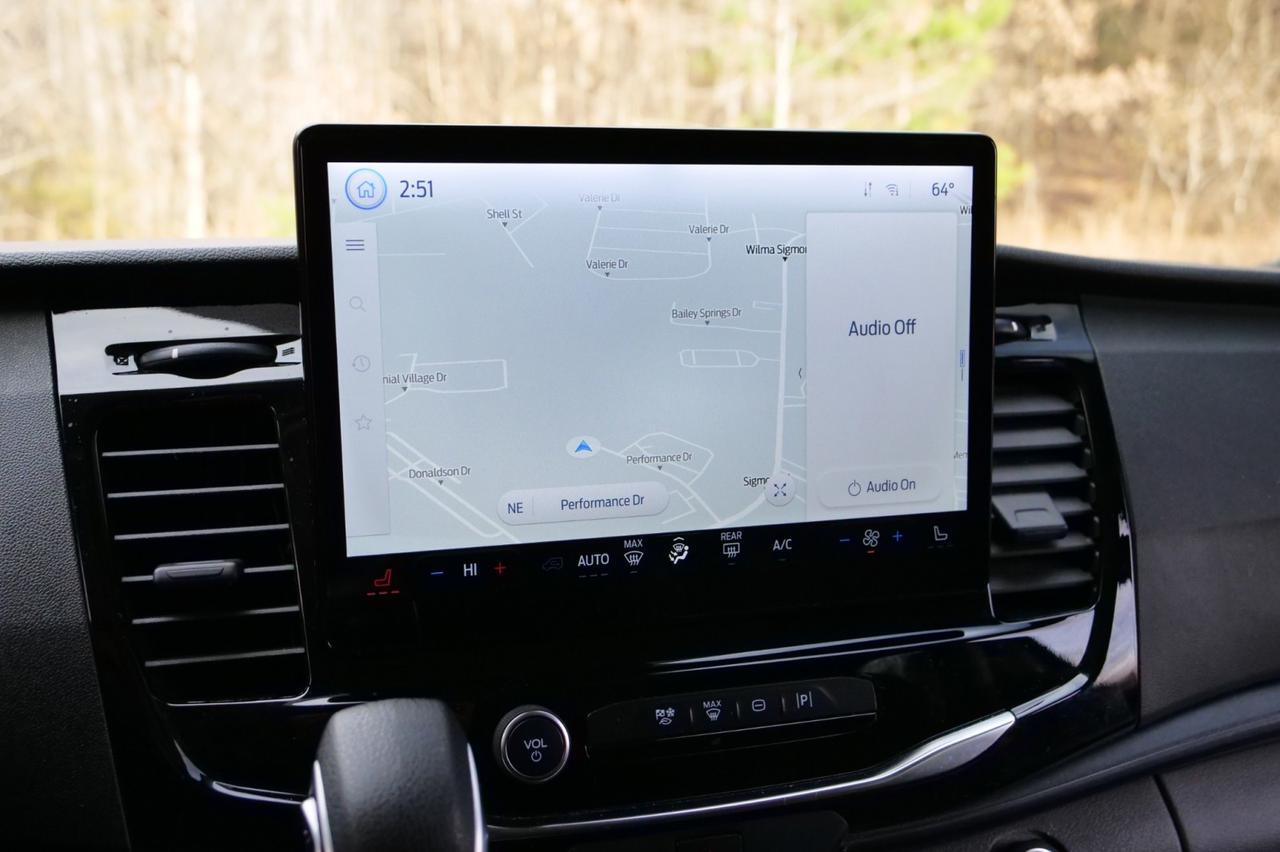 2023 Ford T-350 XLT / Low Roof / 12 Seat Passenger Van! Lincolnton NC