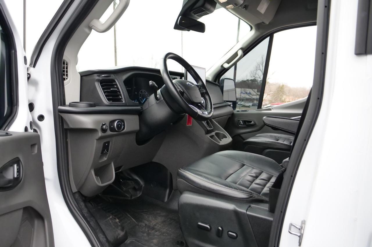 2023 Ford T-350 XLT / Passenger Van / 15 Seats / AWD! Lincolnton NC