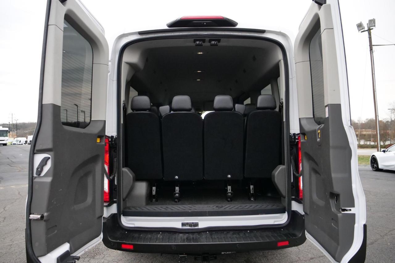 2023 Ford T-350 XLT / Passenger Van / 15 Seats / AWD! Lincolnton NC