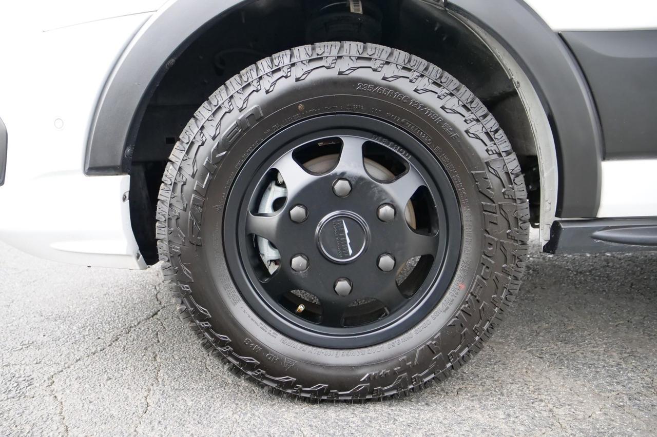 2023 Ford T-350 XLT / Passenger Van / 15 Seats / AWD! Lincolnton NC