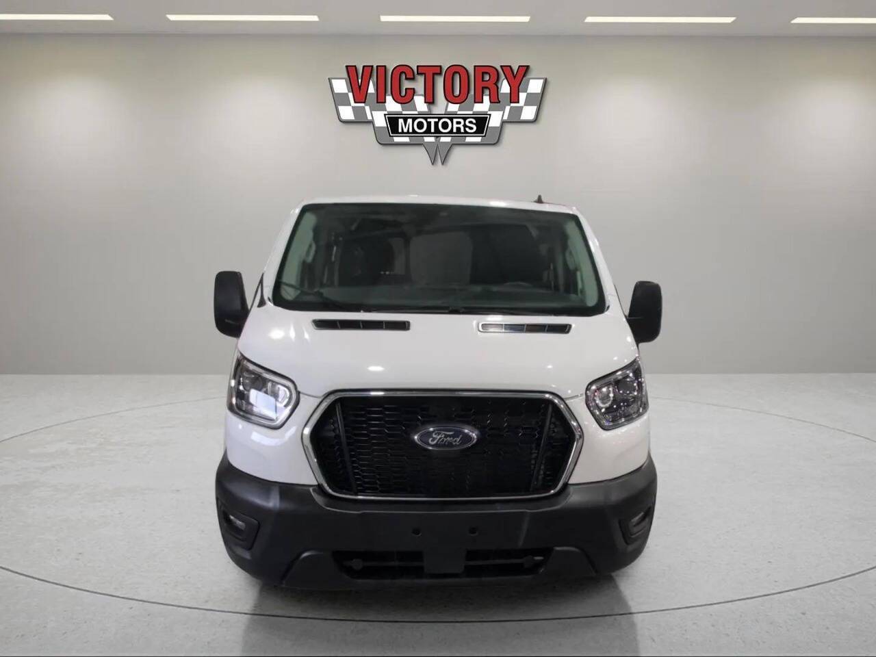 2023 Ford Transit 250 3dr SWB Low Roof Cargo Van Chesterfield MI