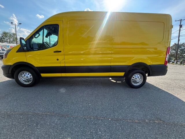 2023 Ford Transit 250 Medium Roof 148.0 WB Charlotte NC