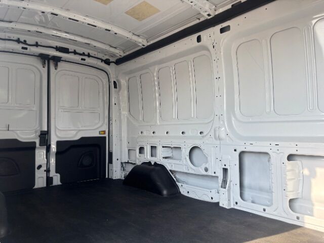 2023 Ford Transit 250 Medium Roof 148.0 WB Charlotte NC