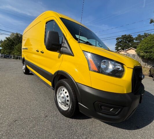 2023 Ford Transit 250 Medium Roof 148.0 WB
