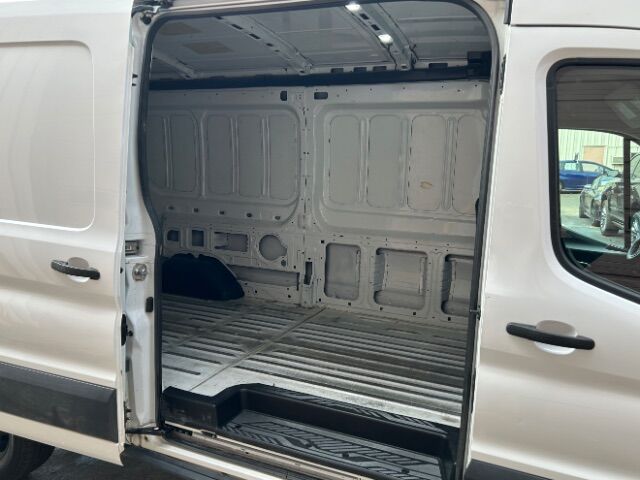 2023 Ford Transit 250 Medium Roof 148.  WB Charlotte NC